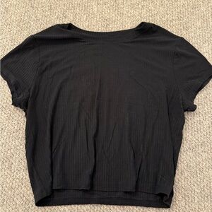 ALO Yoga Black Boxy Short Sleeve Tee